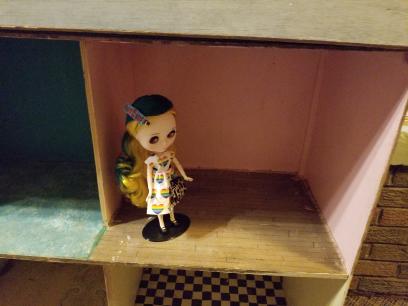 Blythe House checking size