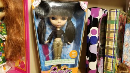 Little Big Eyes  NIB